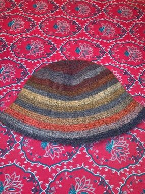EUC Womens  Alessandra Bacci Wool Blend Bucket Hat, One Sz.  Multi Color.